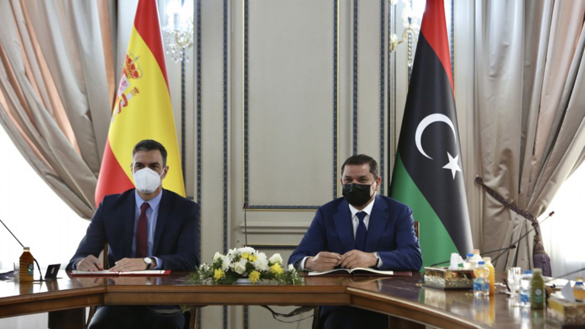 İspanya Libya'daki büyükelçiliğini yeniden açtı