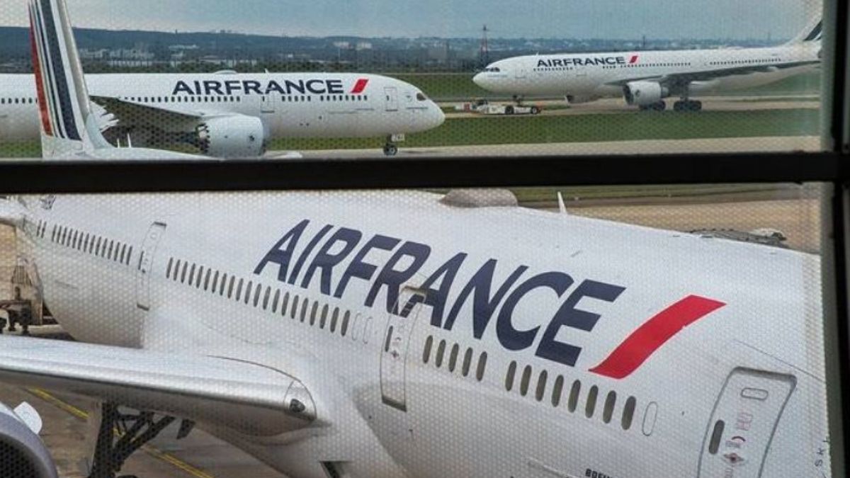 Fransa'da bomba paniği: Çad’dan gelen Air France uçağı aranıyor