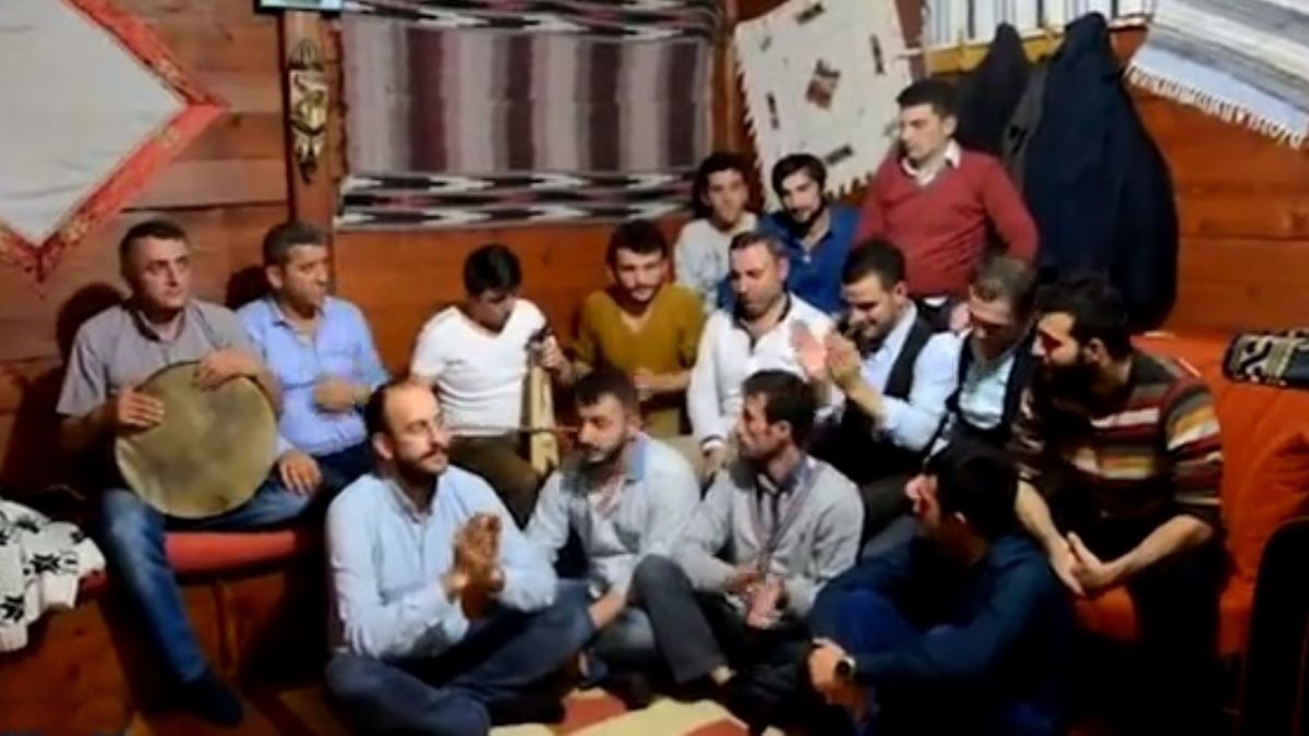 Oflu gençlerden Erdoğan'a şarkı