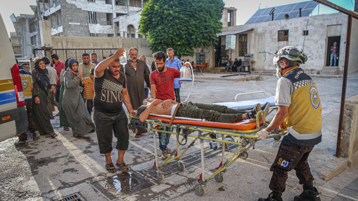 Rusya'ya ait savaş uçakları İdlib'e saldırdı