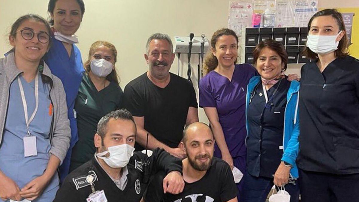 Cem Yılmaz koronavirüs aşışı oldu