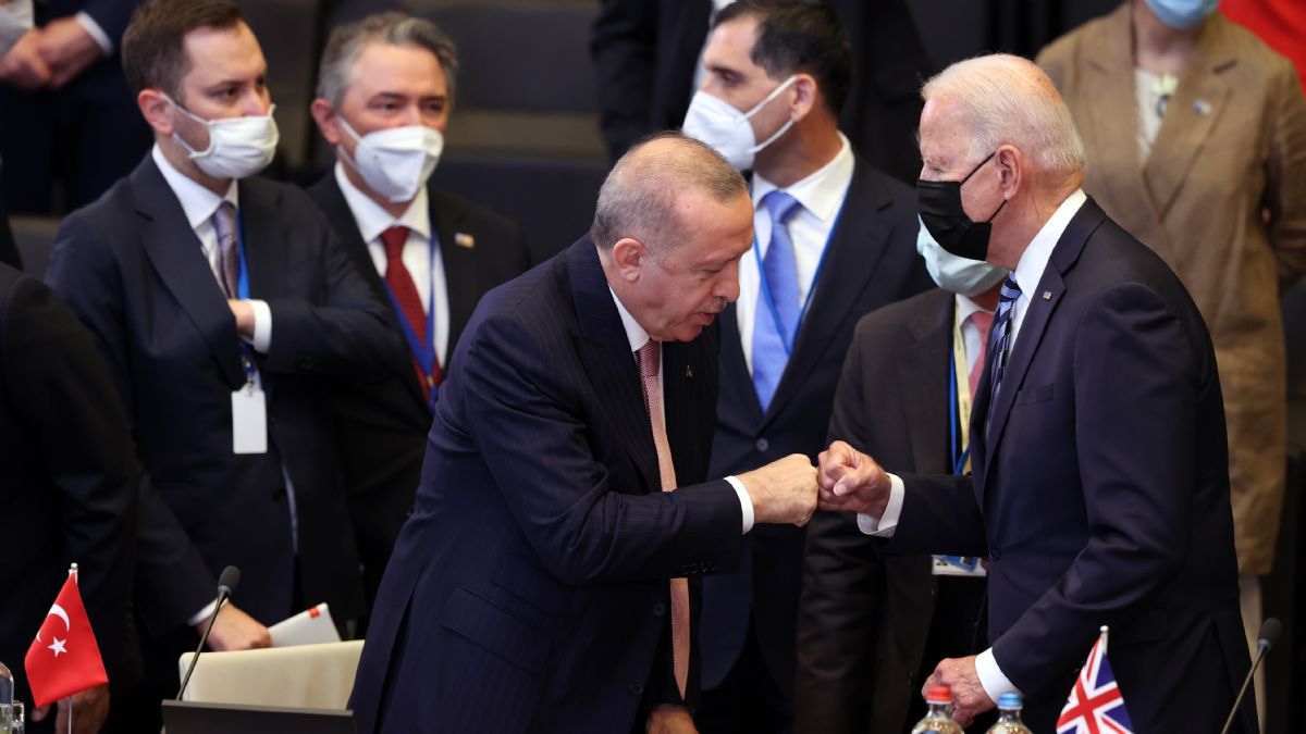 'O fotoğraf': Asıl tuhaf davranan Biden