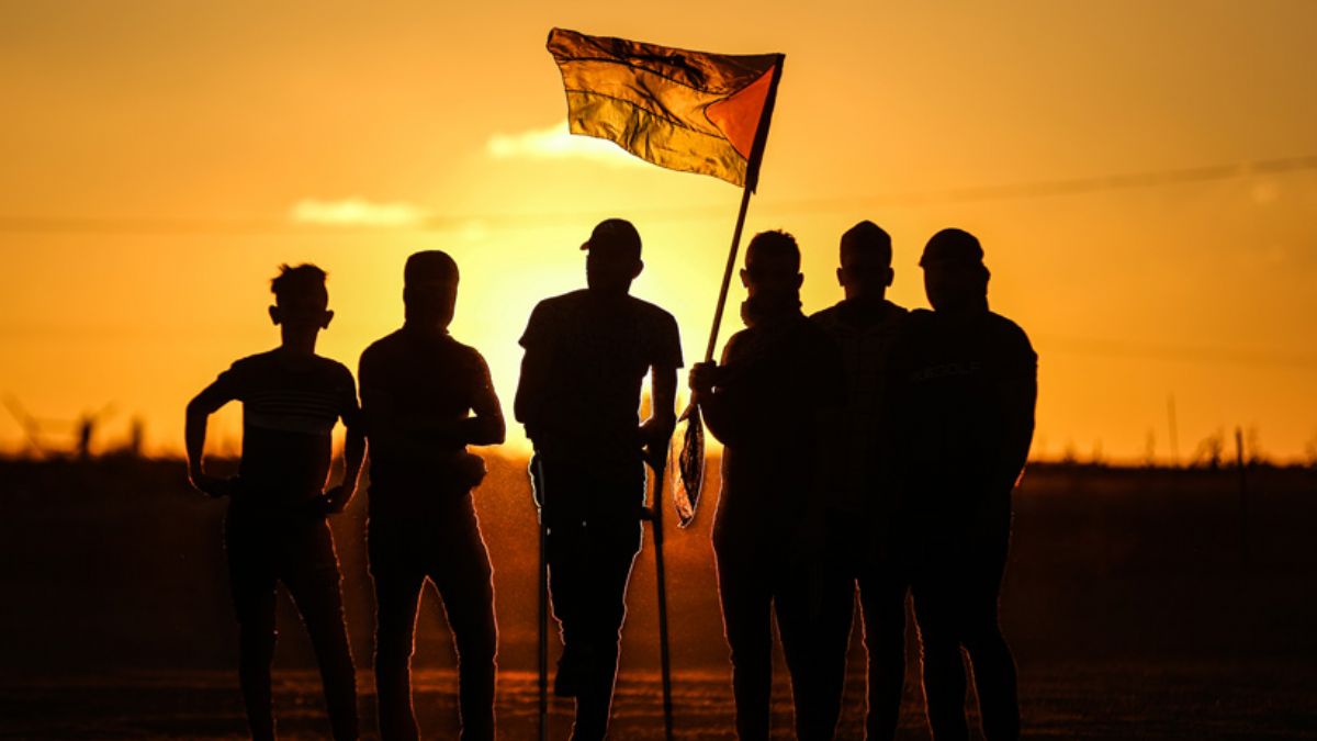 İsrail güçleri 'Bayrak Yürüyüşü'nü protesto eden Filistinlilere ateş açtı