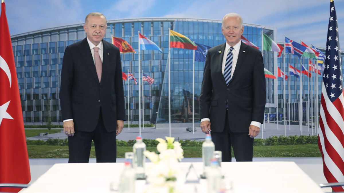 Erdoğan'dan Biden'a: S-400 ve F-35 konusunda farklı adım atmamızı beklemeyin