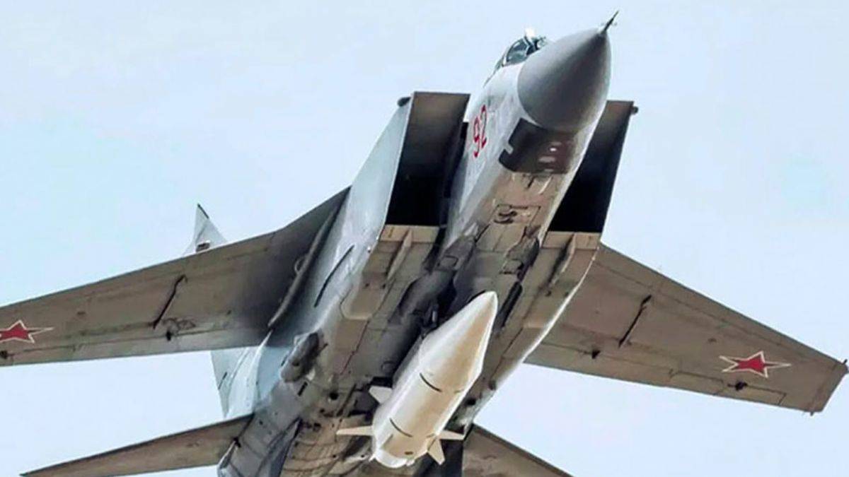 Rusya, Suriye'ye ilk kez hipersonik füze taşıyan MiG-31K uçakları gönderdi
