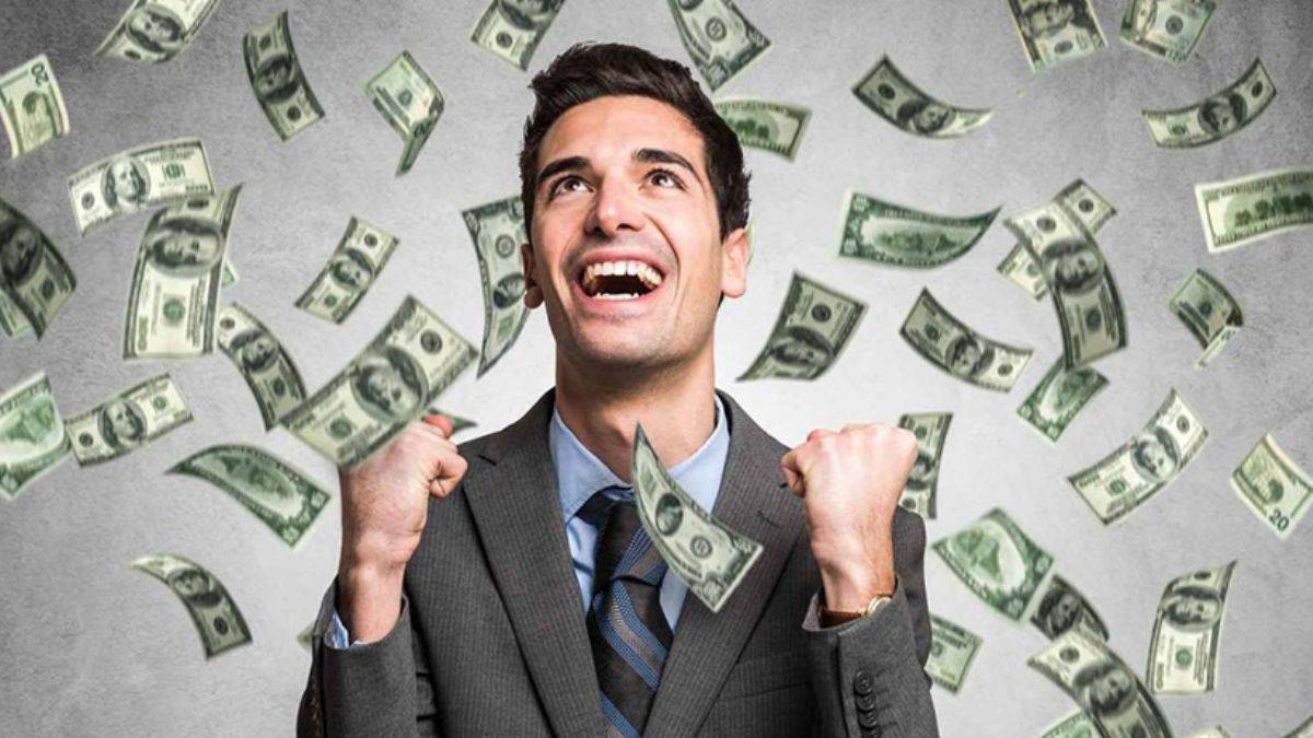 Son bir yılda dolar milyoneri sayısı 5.2 milyon kişi arttı!