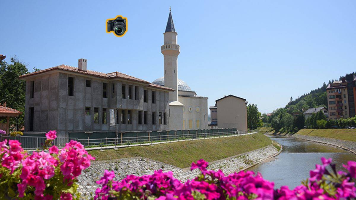 Bosna Hersek'te yapımı duran Ahi Evran Veli Kırşehir Camisi yardım bekliyor