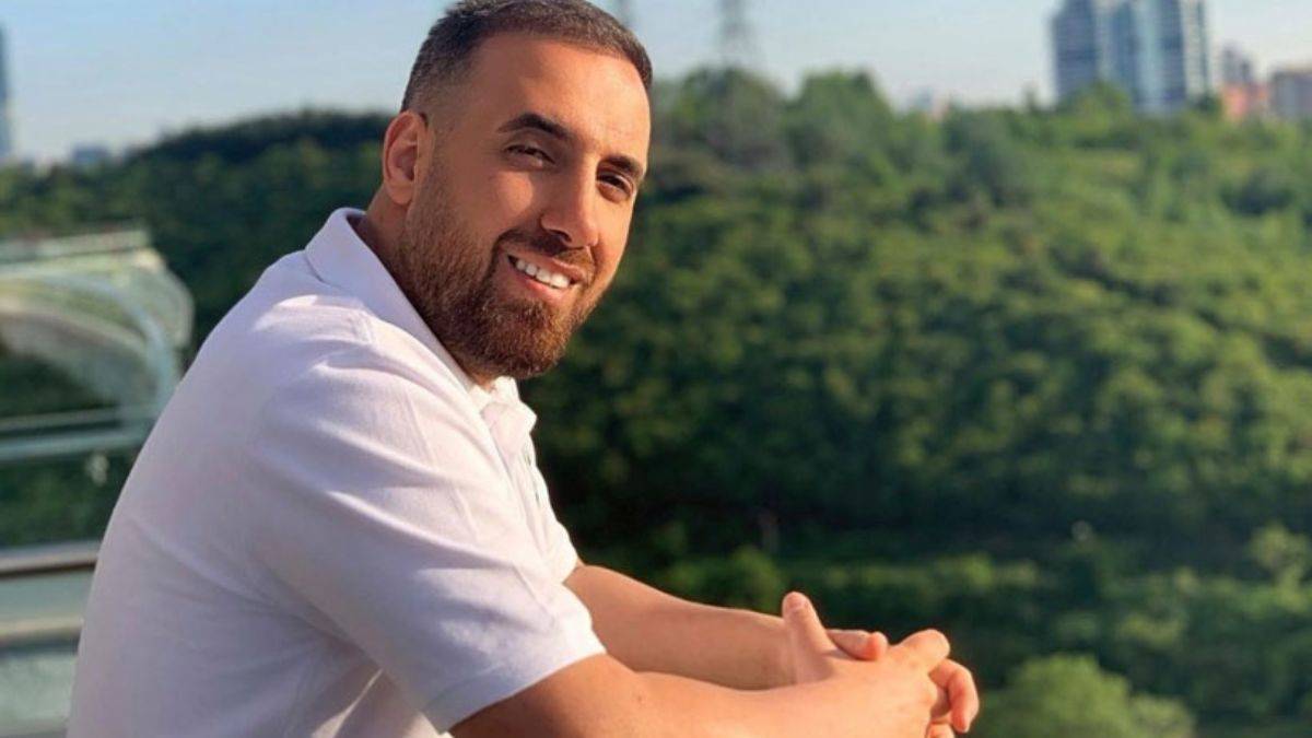 Özer İldirim iş yükünün yoğunluğunu spor arabalarla atıyor