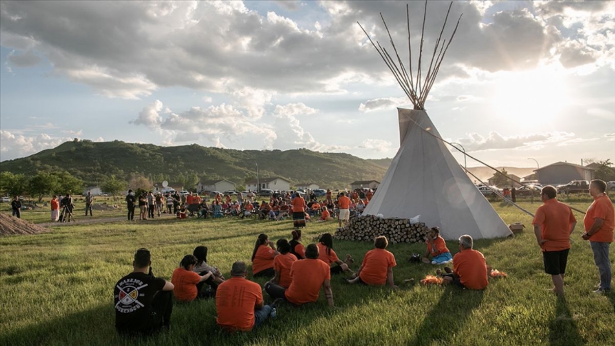 Kanada’da kemikleri bulunan 751 çocuk için anma gecesi