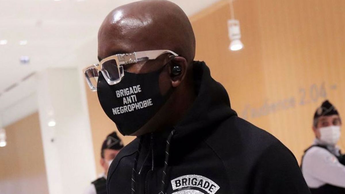 Fransa'da köleliği yasalaştıran Colbert'in heykelini boyayan siyahinin cezası belli oldu