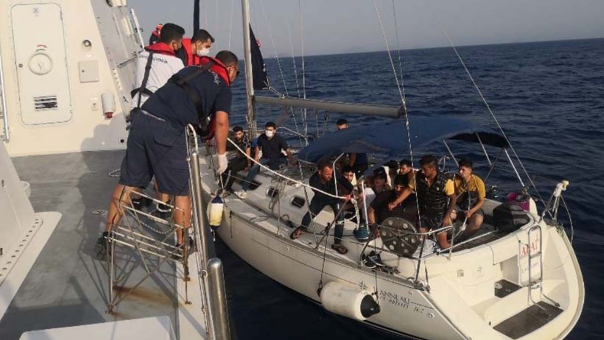 Bodrum'da 51 kaçak göçmen kurtarıldı