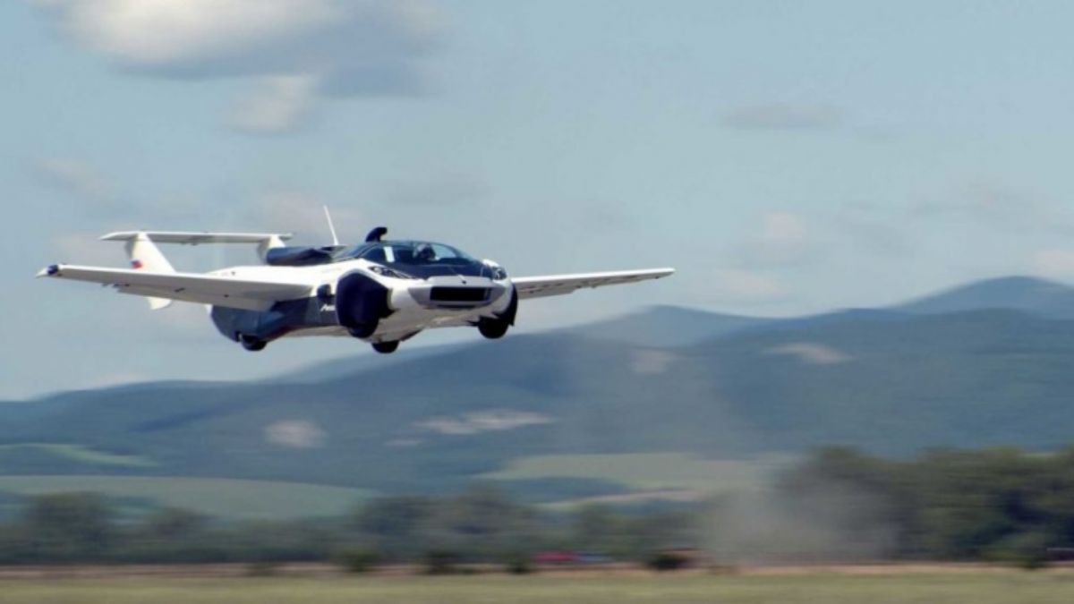 Uçan araba prototipi hız testinde!: 195km/s hız ulaştı!