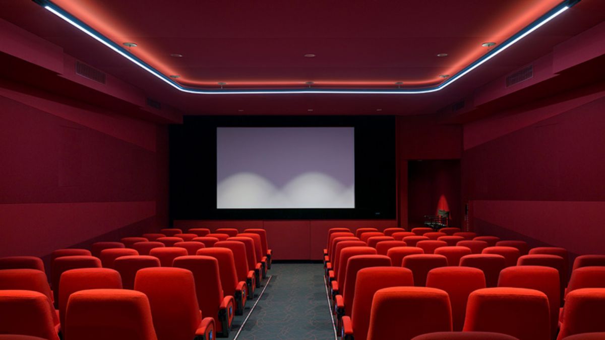 Sinema salonları 1 buçuk yıl aradan sonra yeniden açılıyor