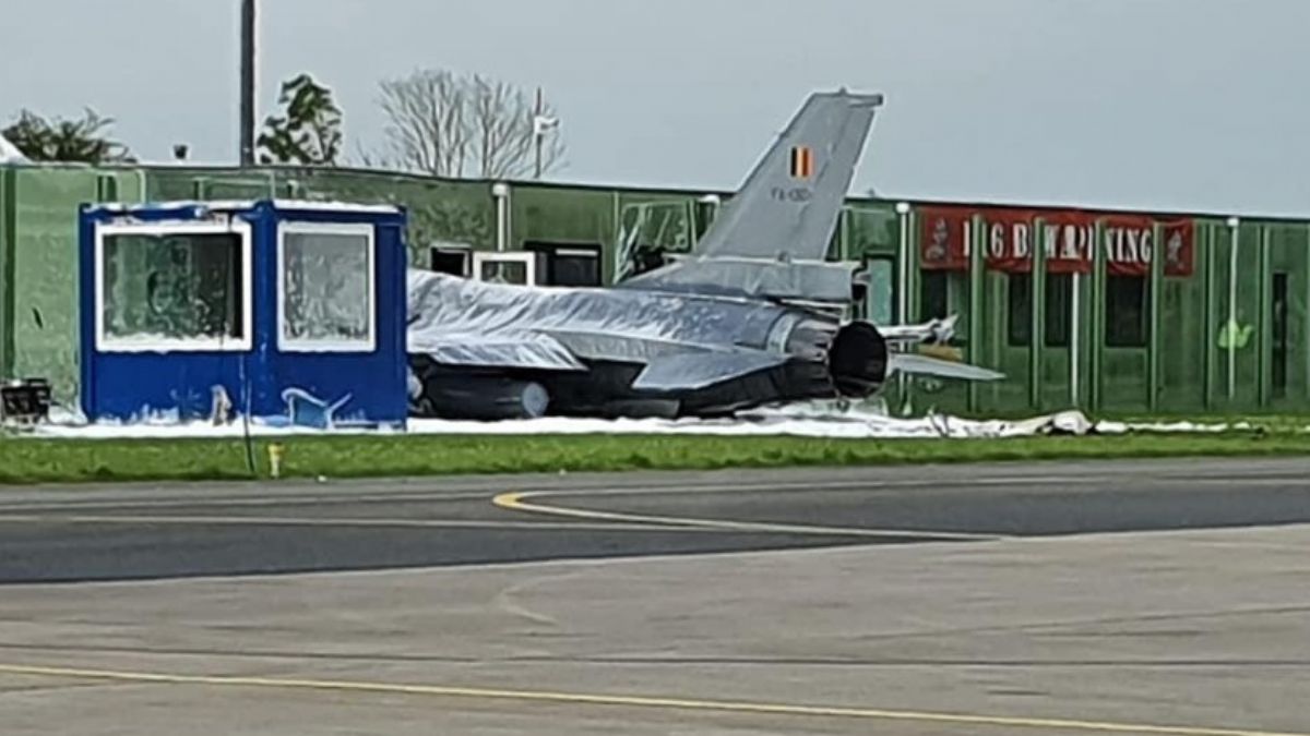 Hollanda&#39;da F-16 binaya çarptı - Timeturk Haber