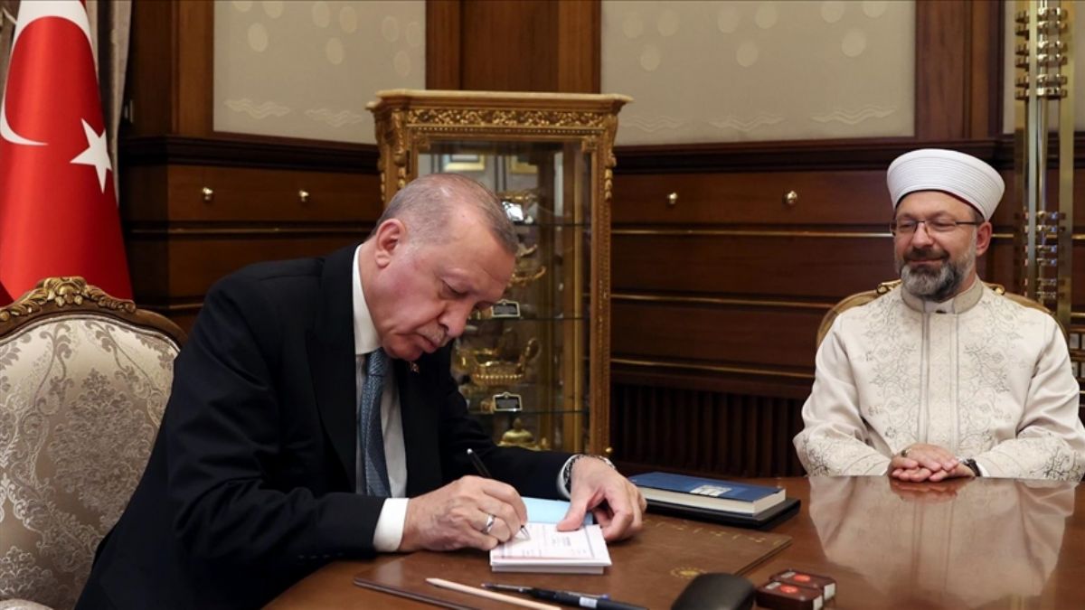 Cumhurbaşkanı Erdoğan, Türkiye Diyanet Vakfına kurban bağışında bulundu