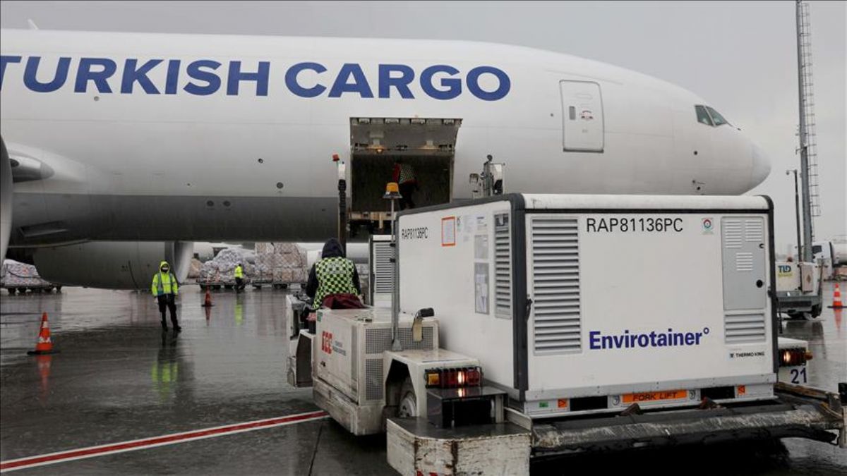 Turkish Cargo, 100 milyon doz Kovid-19 aşısını dünyanın birçok ülkesine taşıdı