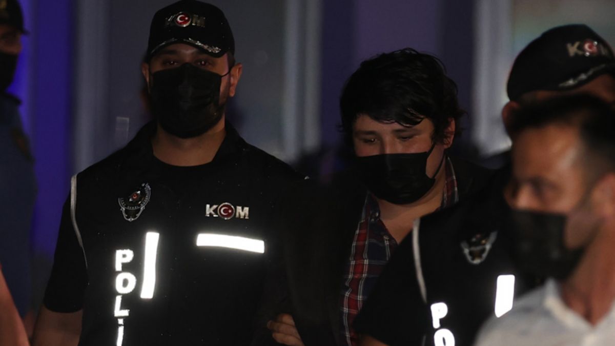 Çiftlik Bank kurucusu ''Tosuncuk''un uçakta gözaltına alındığı anlar