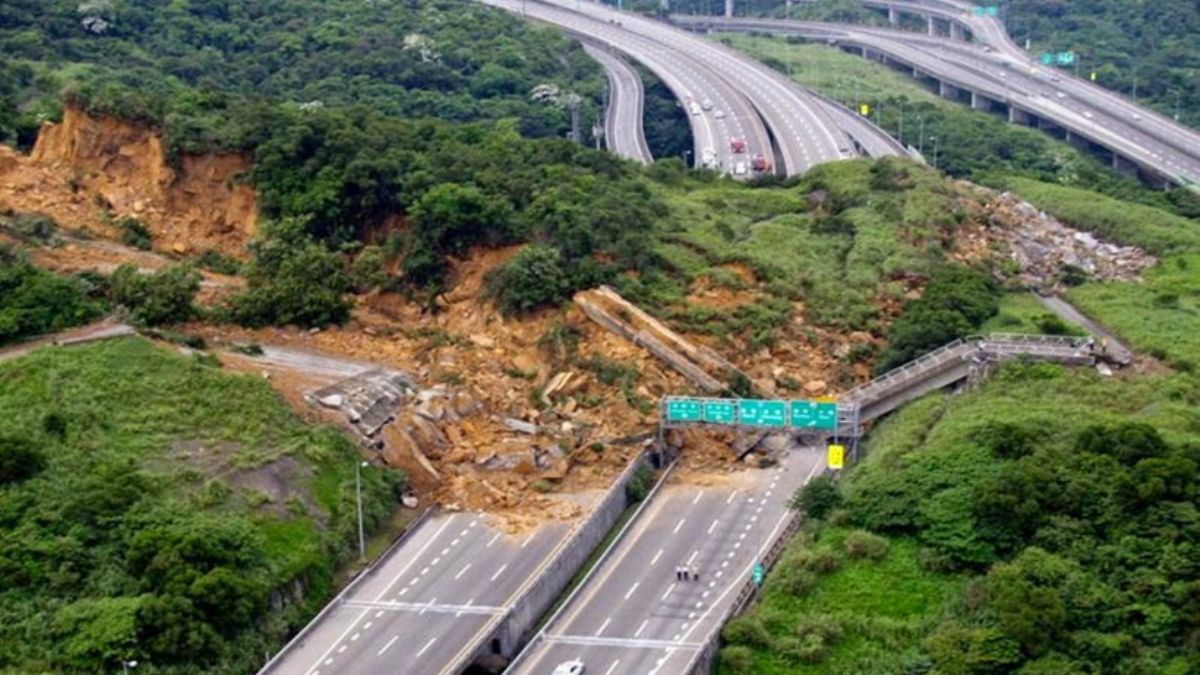 İstanbul da heyelan bölgesinde