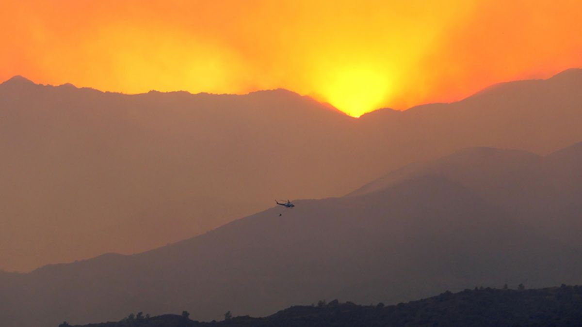 Kıbrıs Rum kesiminde devam eden yangında dört kişi hayatını kaybetti