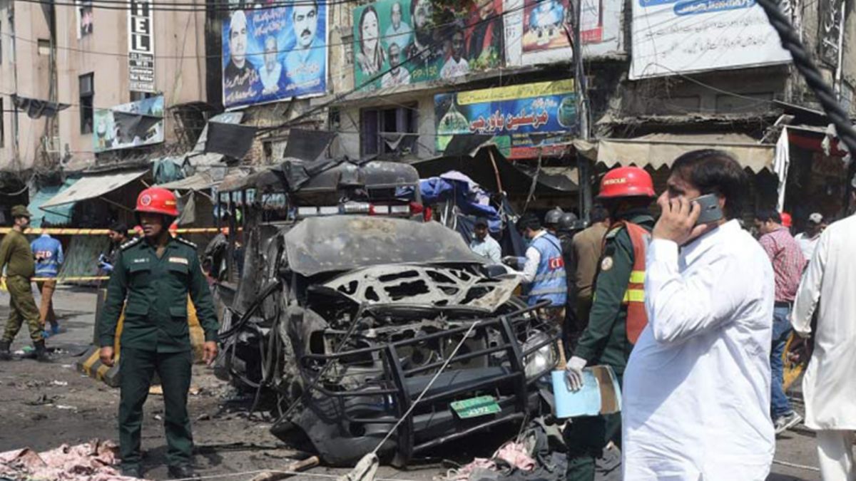 Pakistan, Lahor'daki bombalı saldırıdan Hindistan’ı sorumlu tuttu