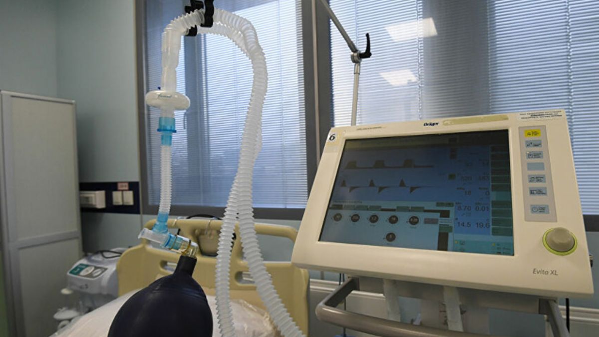 Sıvı oksijen stokları tükendi: 33 koronavirüs hastası hayatını kaybetti
