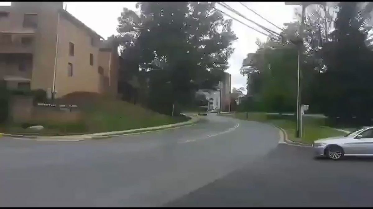 Okul servisi durunca tüm araçların durduğu ülke Kanada