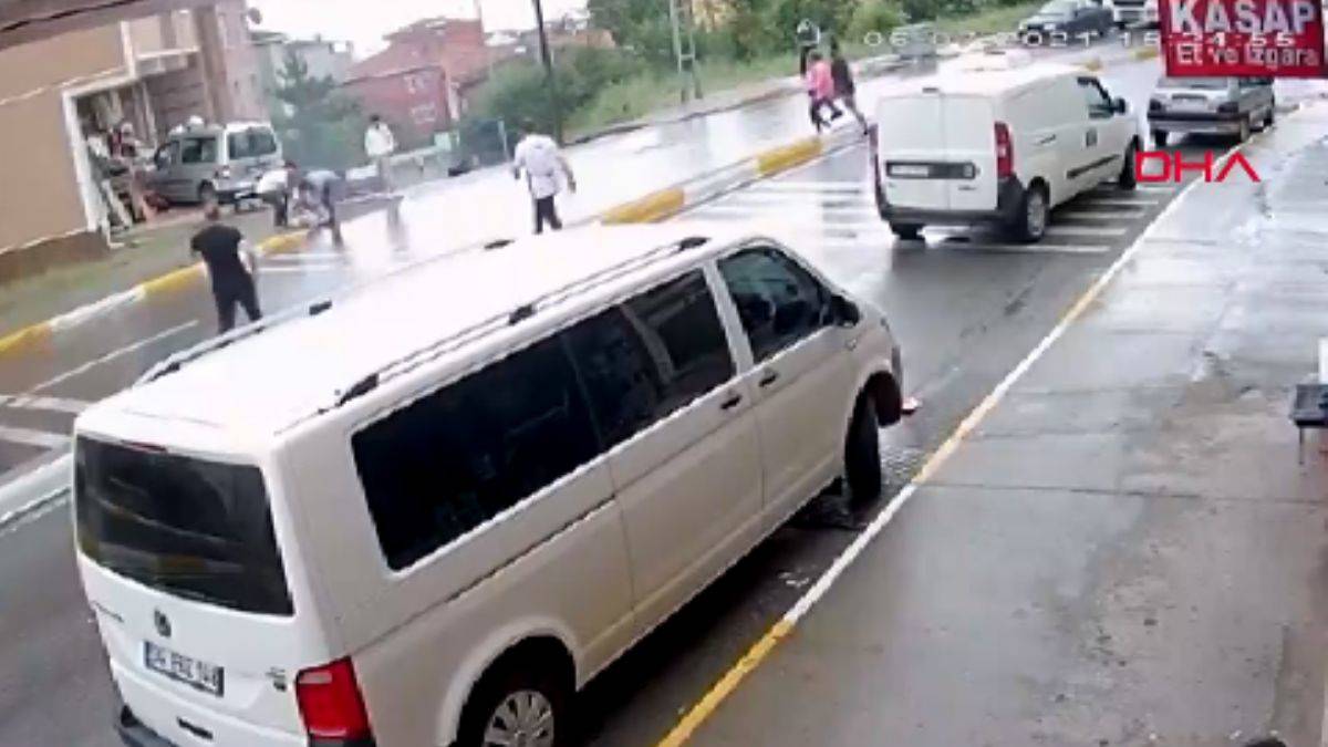 Sultanbeyli'de ehliyetsiz sürücü dehşeti kamerada