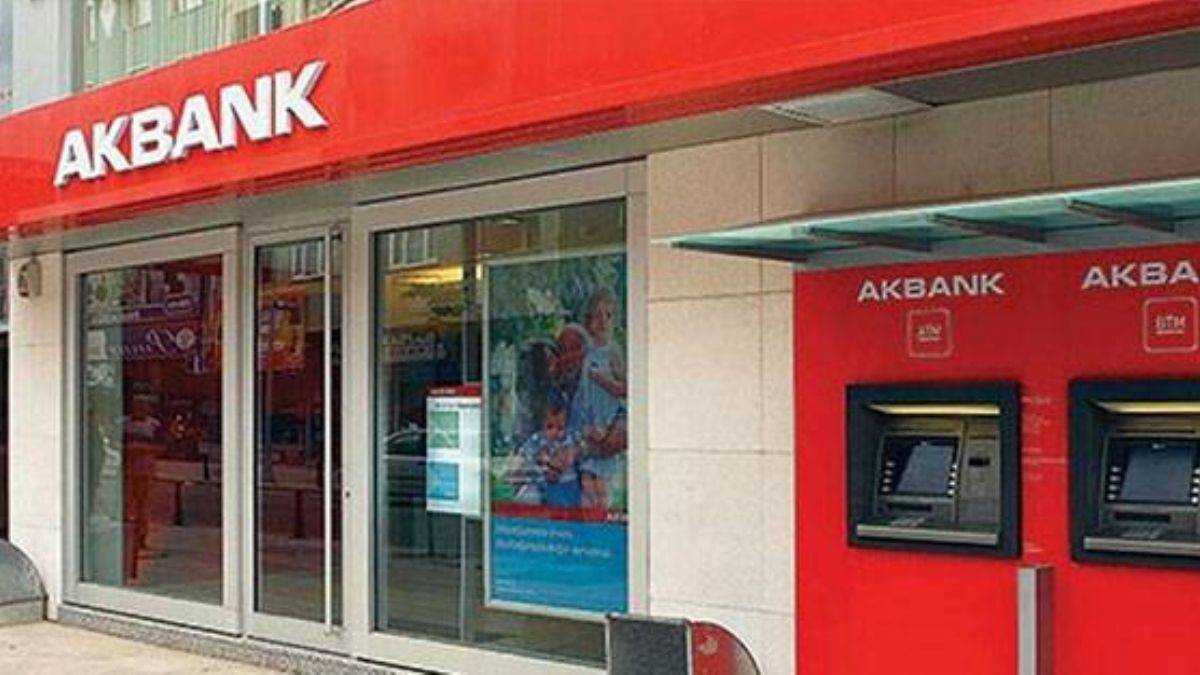 Akbank'tan yeni açıklama: Hizmet vermeye başladık