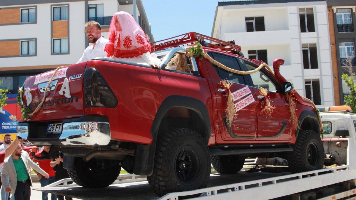 Gelini almaya böyle gitti