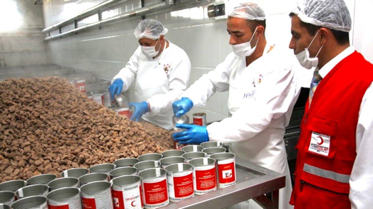 Kızılay 4,7 milyon kişiye kurban ulaştırma hedefinde