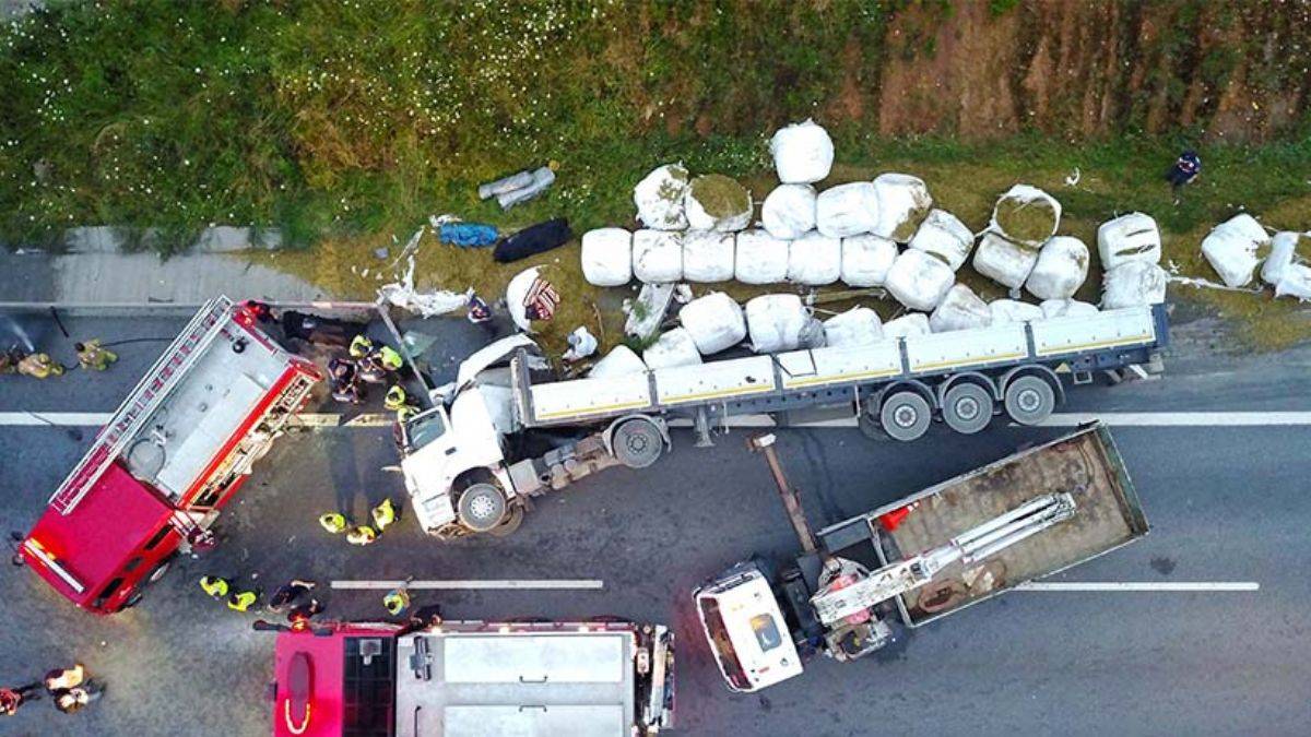 Kuzey Marmara Otoyolu'nda TIR kazası: 2 ölü