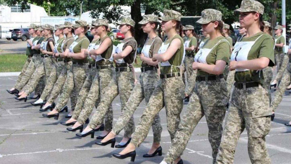 Topuklu ayakkabı skandalında geri adım