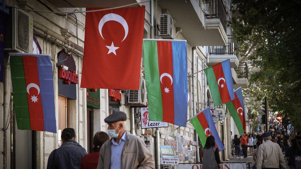 Azerbaycan sokakları Erdoğan hakkında ne diyor?