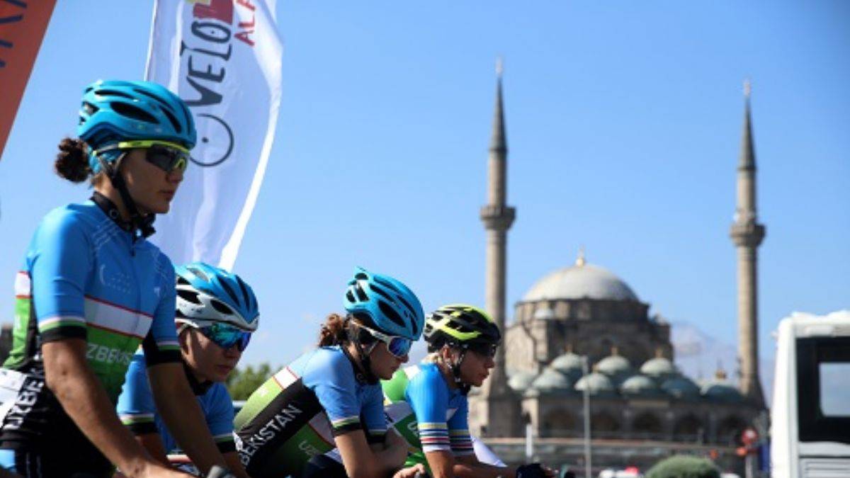 Erciyes 2021 Yol Bisikleti Yarışları sürüyor