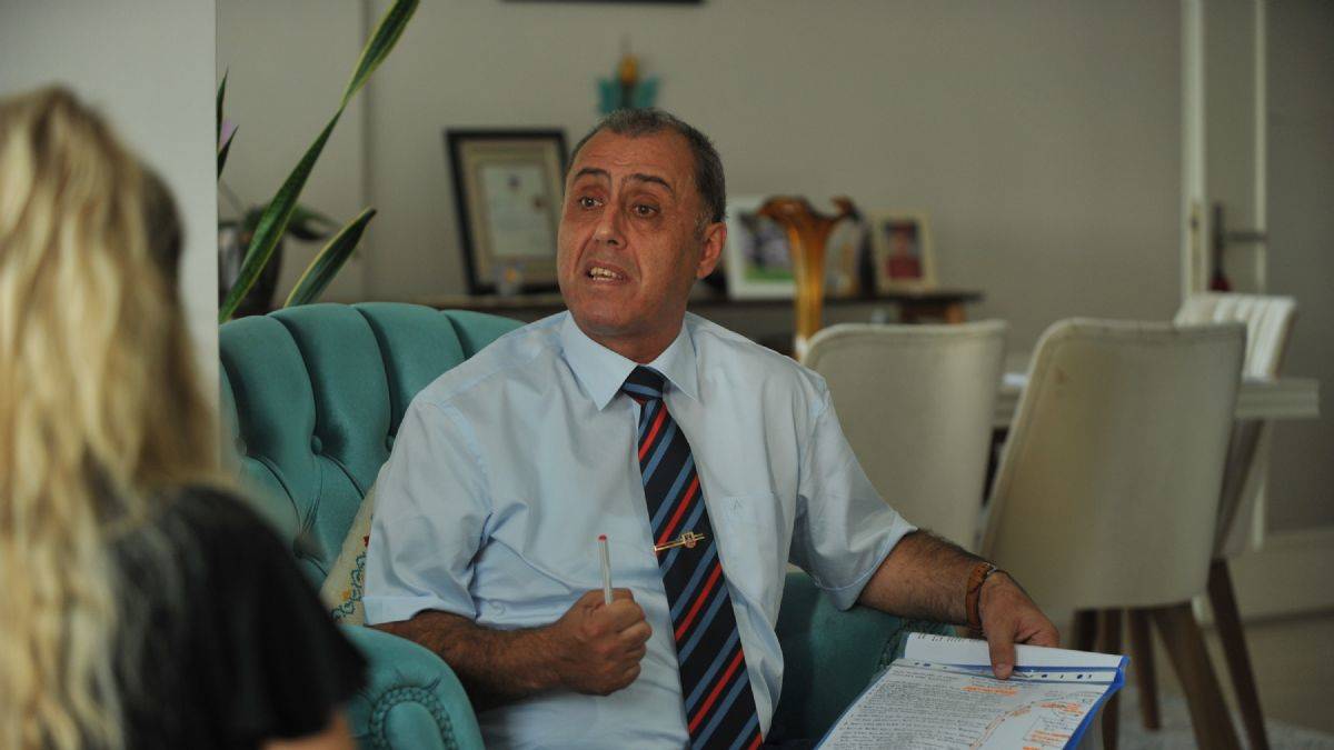 Emekli Tümgeneral Saldık: 'Darbeciyi sürükleyerek dışarı attım'