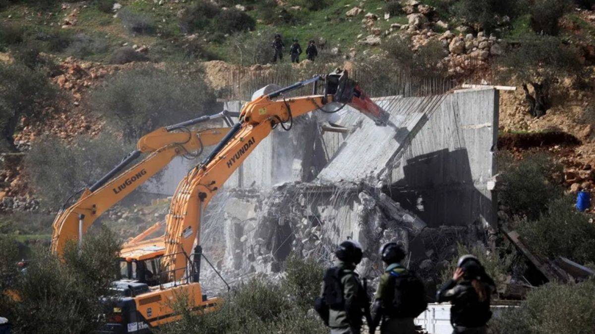 İsrail, yılbaşından bu yana Kudüs'te 62 bina yıktı