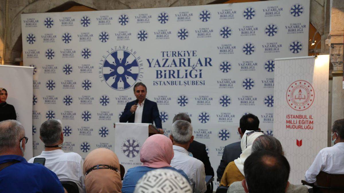 TYB İstanbul'da 15 Temmuz Şiir Şöleni