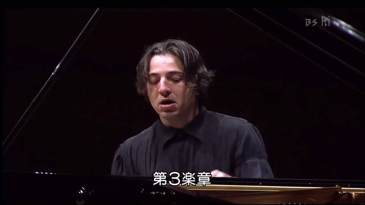 Fazıl Say ayinde gibi