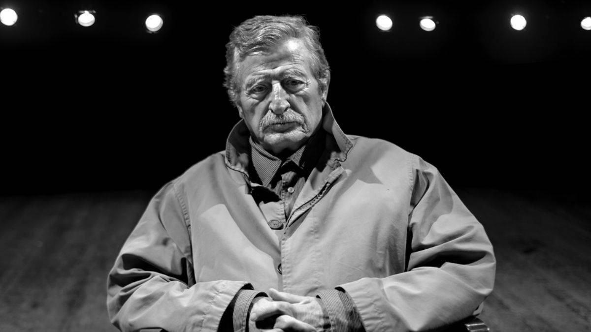 'Eyy dostluğu klavyelerinde arayanlar size sesleniyorum!'