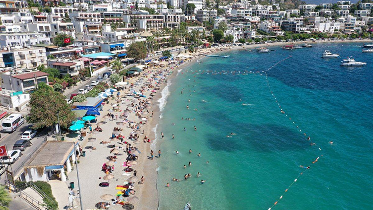 Güney Ege yerli turistle 'bayram' etti