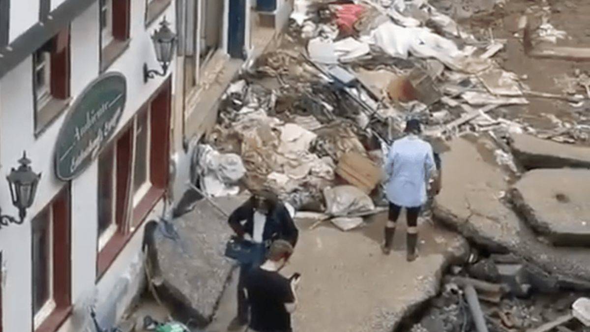 Alman muhabirin yalanı saniye saniye kaydedildi!