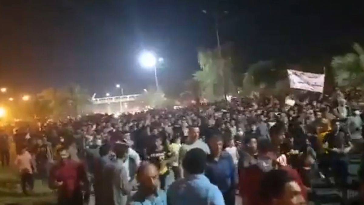 İran'ın Huzistan eyaletinde huzursuzluk sürüyor