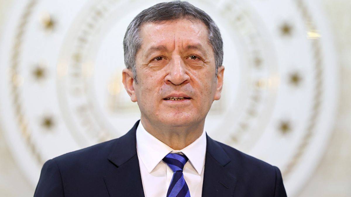 Bakan Selçuk'tan okulların açılmasıyla ilgili açıklama