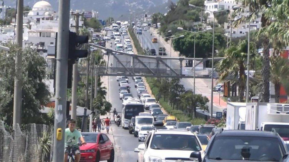 Bayram tatili bitti… Dönüş çilesi başladı