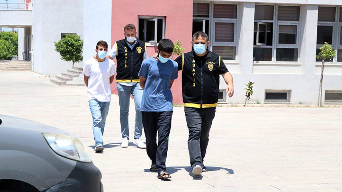 Yürüteçle yürüyen kadının boynundaki altın kolyeyi çaldılar