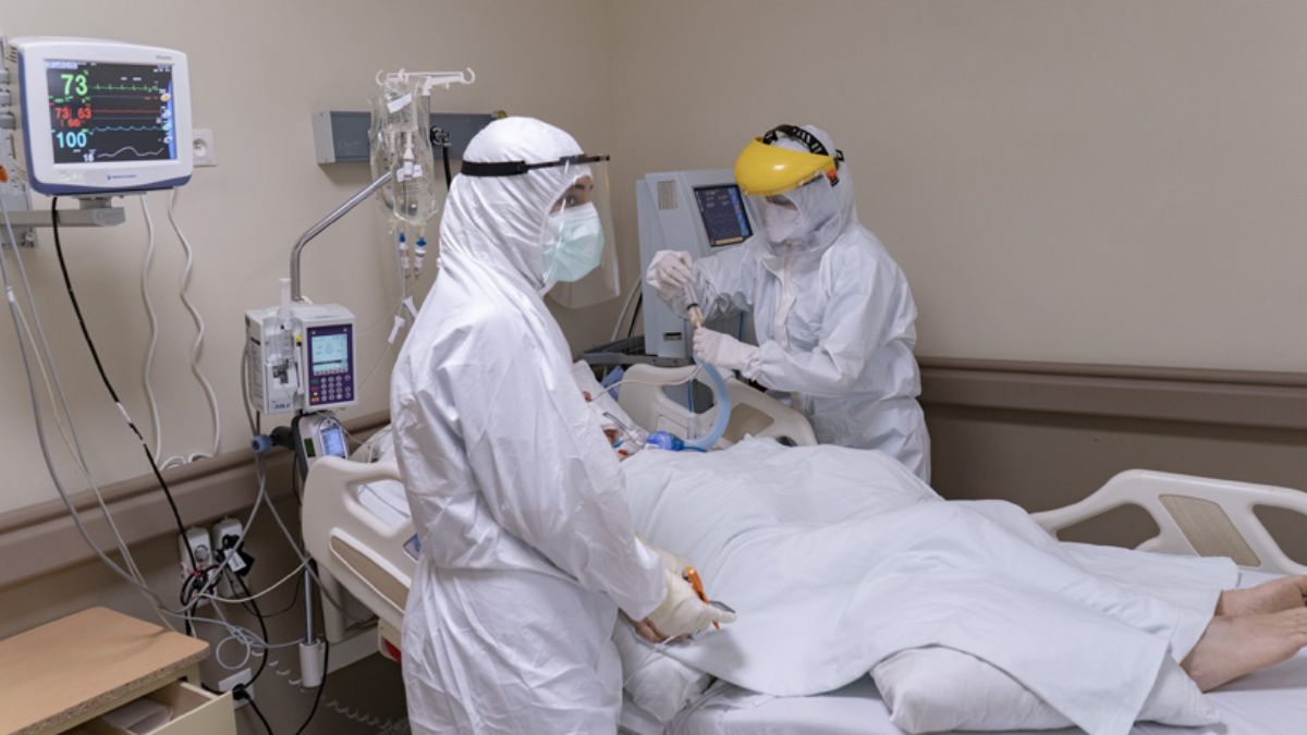 Koronavirüs bilançosu giderek artıyor: Vaka sayıları 15 bine dayandı