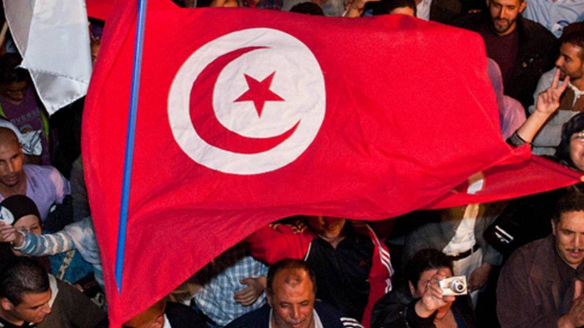 Tunus'ta Nahda Hareketinin binalarına saldırı