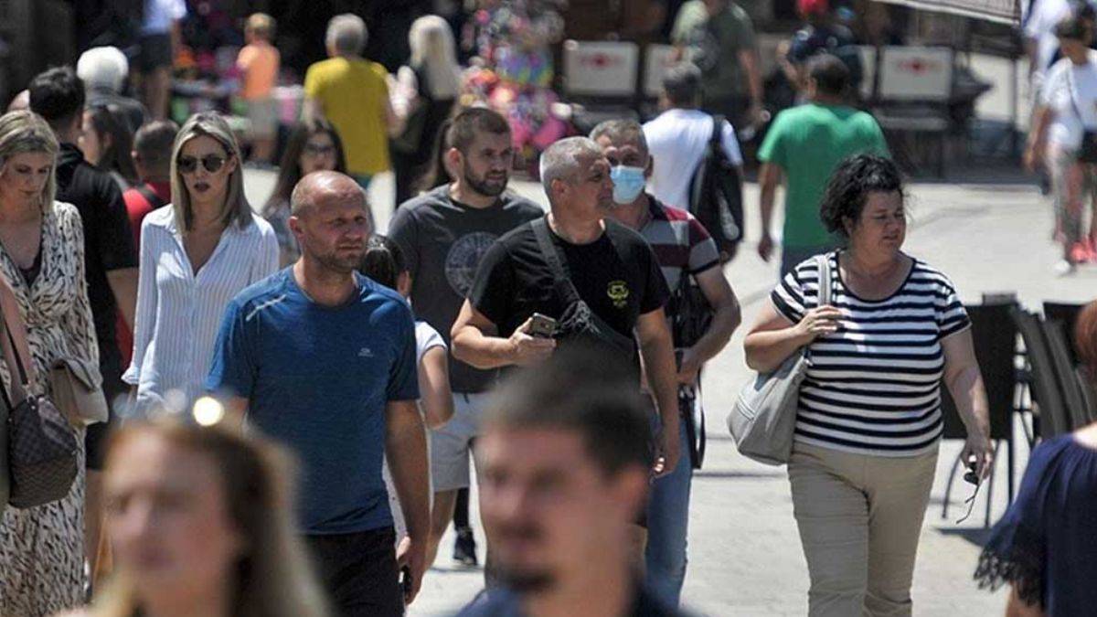 'Aşısız gençler Delta’yı daha ağır geçiriyor'