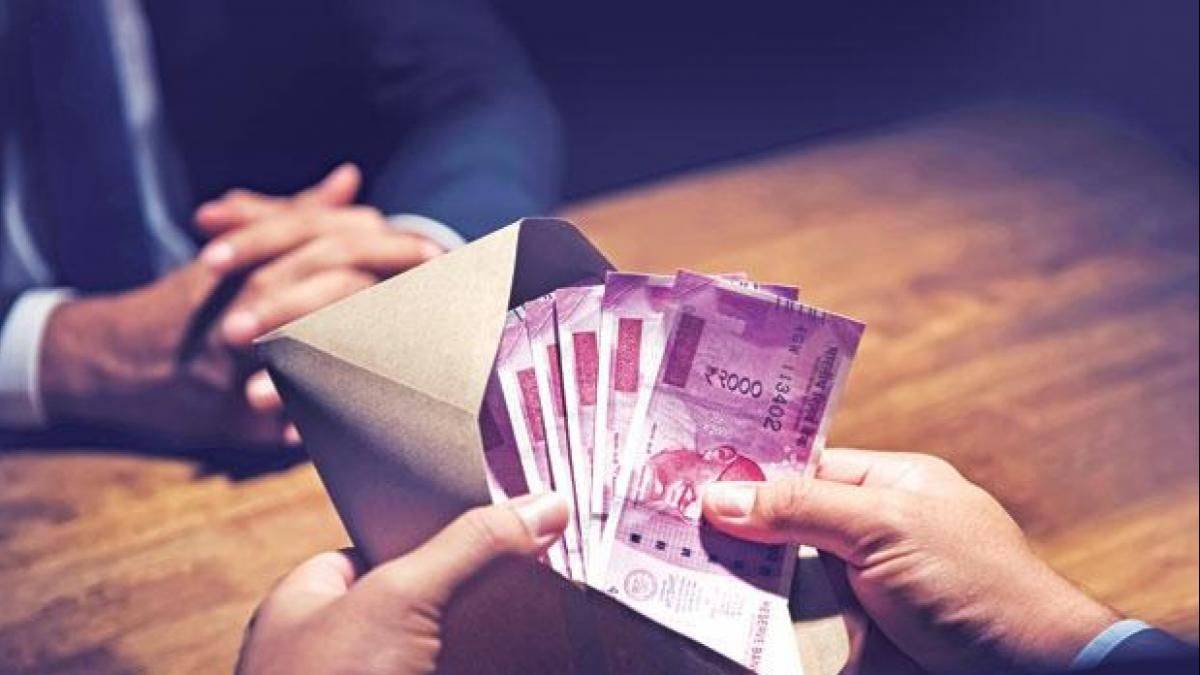 Yabancılardan fonlanan siteleri kimler destekliyor?