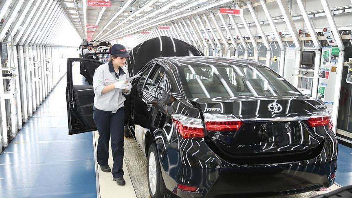 Toyota liderliği bırakmıyor